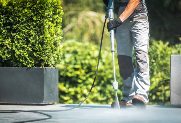 Best Playground Equipment Cleaning  in La Puente, CA